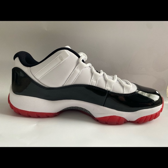 Jordan 11 “bred concord” size 11 - Picture 2 of 2